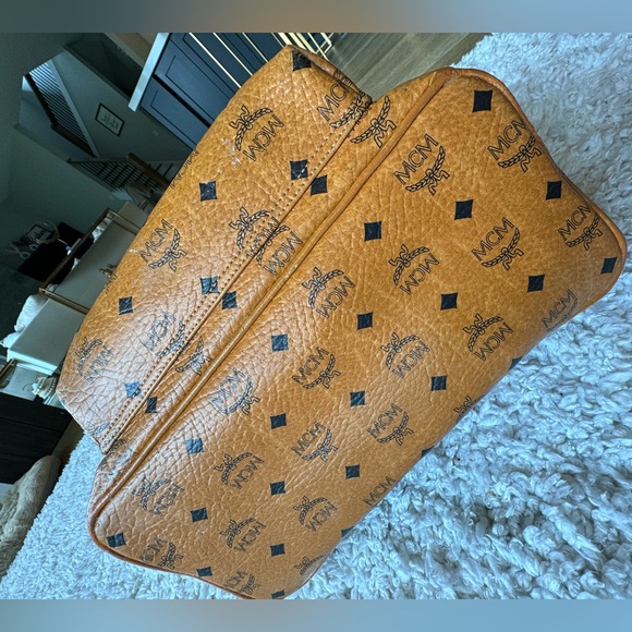 Authentic MCM backpack - Picture 7 of 16